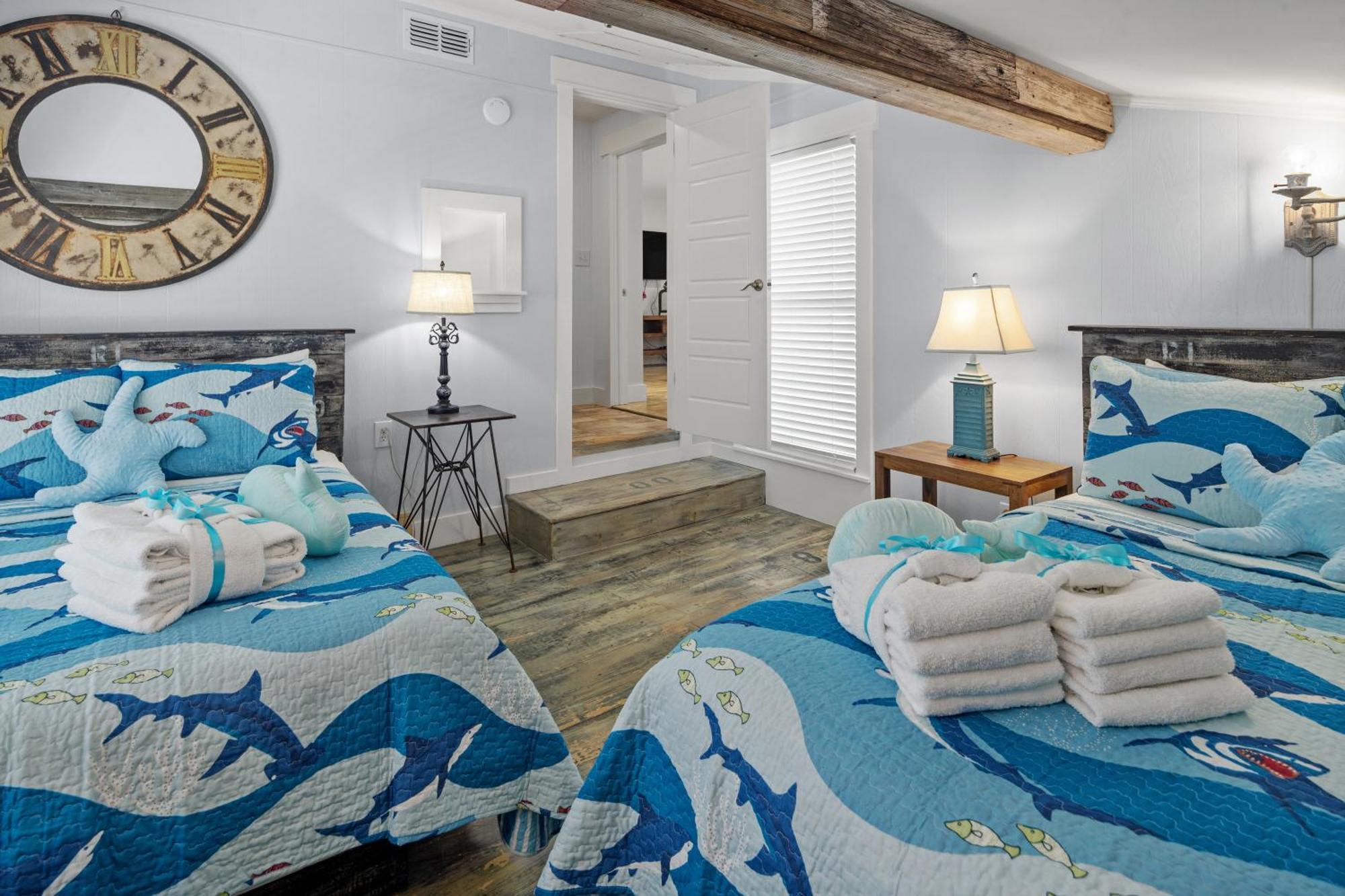 Luxury Gulf Front Property! Directly On The Beach! Sleeps 15! Panama City Beach Exteriör bild